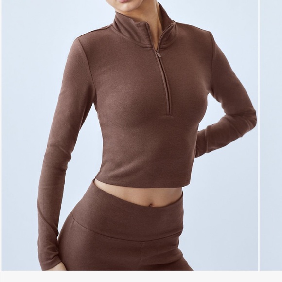 Aritzia Tops - Sunday Best Women’s Brown Half-Zip